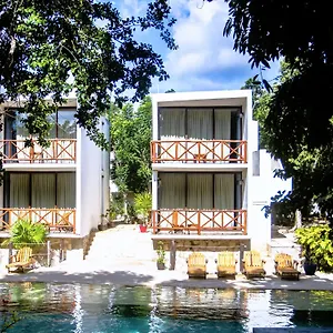 Casa Tortuga - Cenotes Park Inclusive Hotel Tulum Pueblo